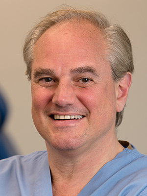 Dr. Erol Gund
